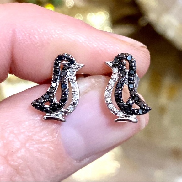 Genuine 0.25 Carat Black Diamond Penguin Studs ~ Diamond Stud Earrings - Picture 12 of 12